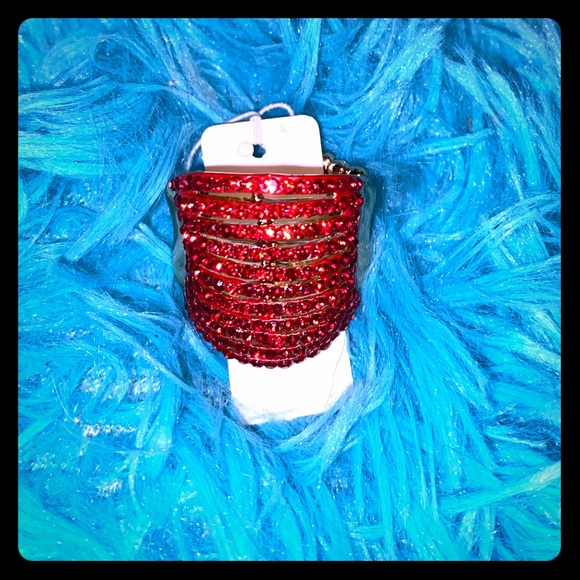 Red ring - Picture 1 of 1